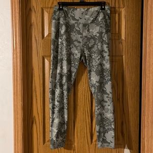 Green floral leggings, size large